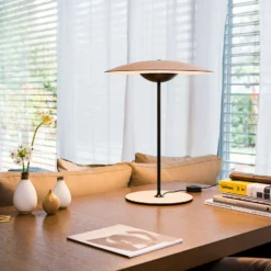 MARSET Ginger M LED-Tischleuchte Ø42cm eiche/weiß