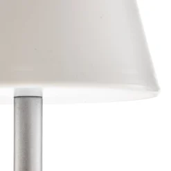 Newgarden Lola Slim LED-Tischlampe Akku, grau