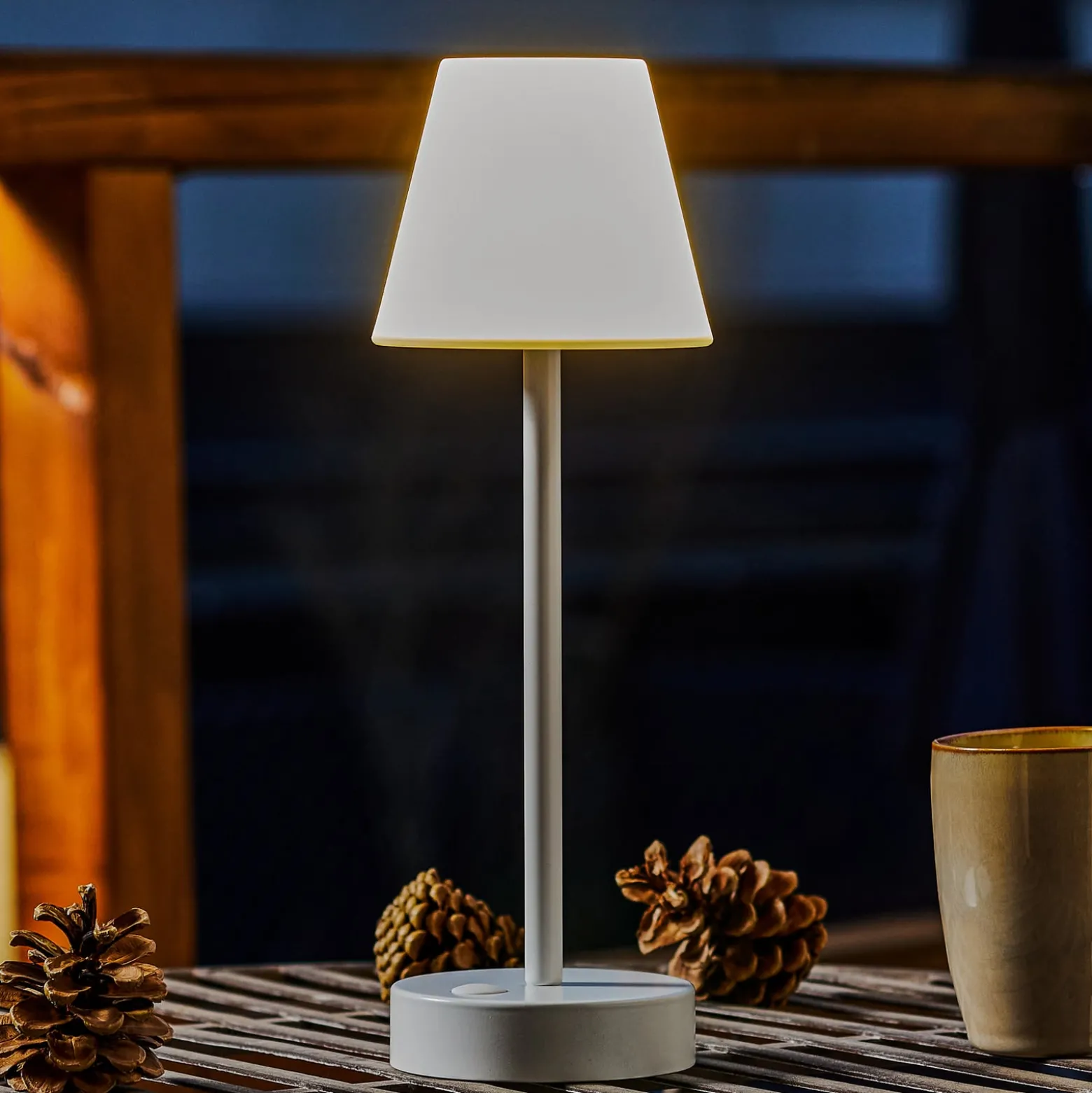 Newgarden Lola Slim LED-Tischlampe Akku, weiß