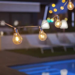Newgarden Stella LED-Solarlichterkette, 2.700 K