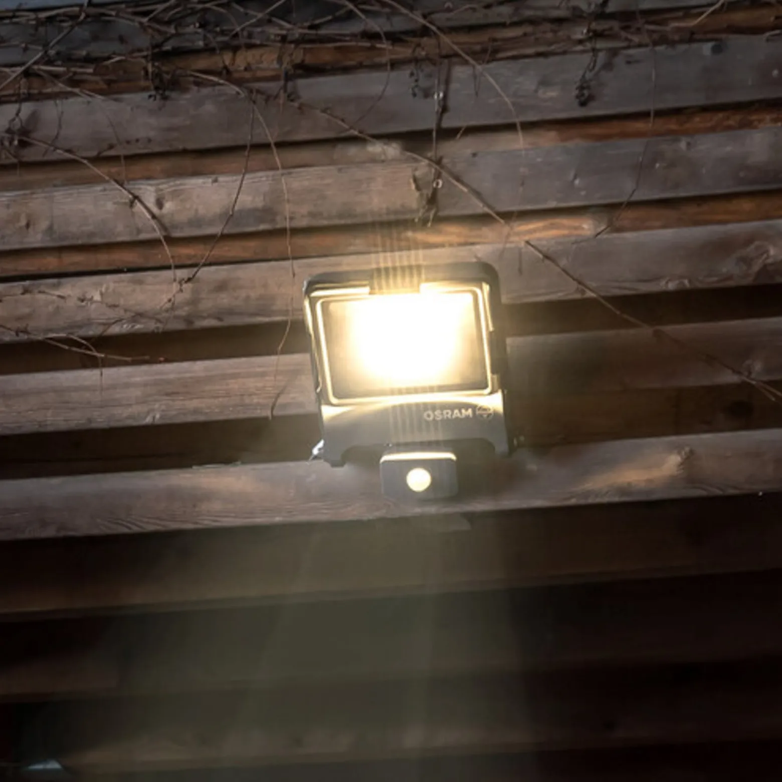 OSRAM Außenstrahler ENDURA FLOOD, grau, Sensor 50 W 840 IP44