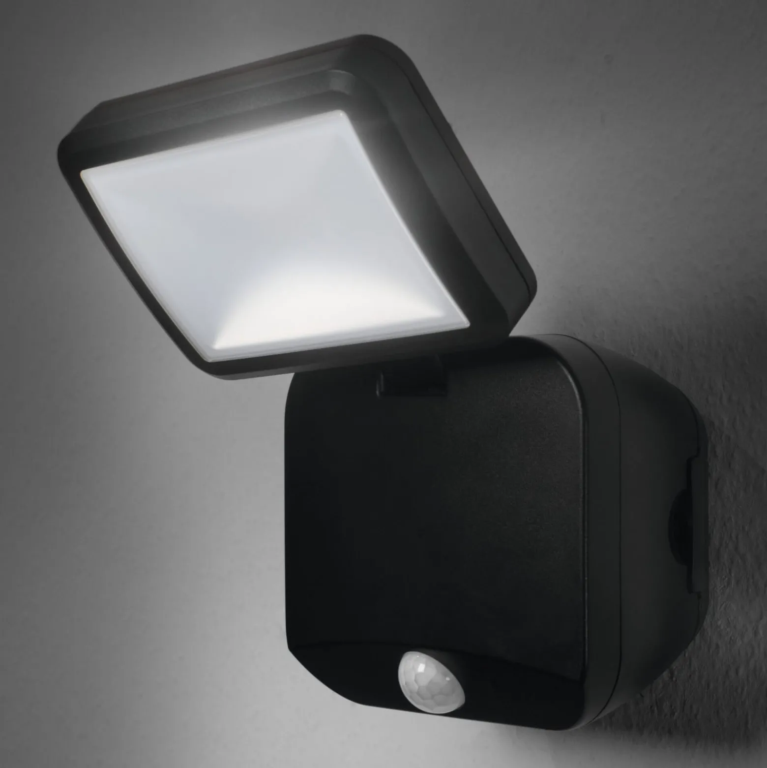 OSRAM LED-Außenstrahler DOUBLE 1-flg schwarz Sensor Batterie