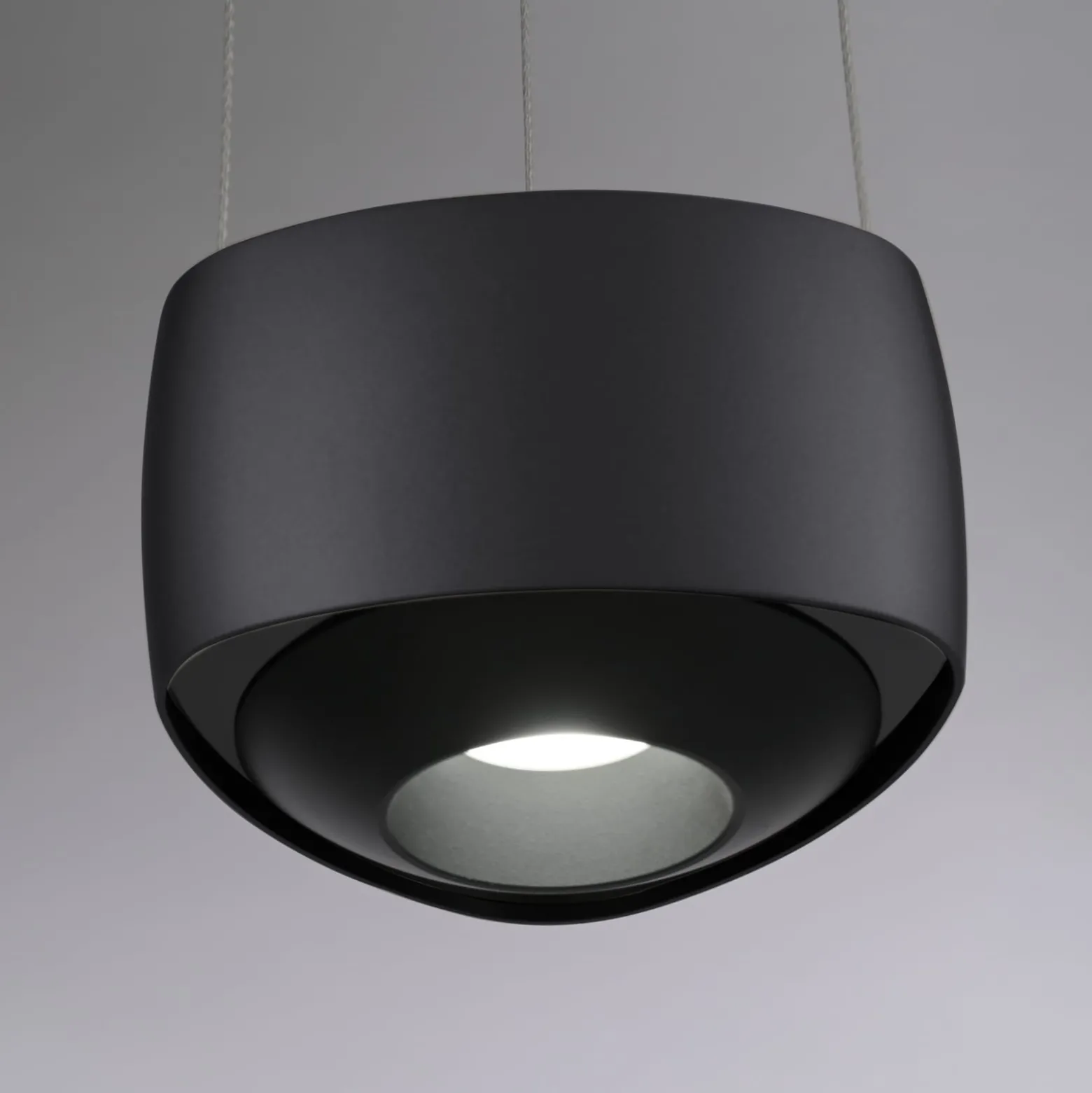 Paul Neuhaus LED-Pendelleuchte Q-Stretto, schwarz, Ø 14,5cm