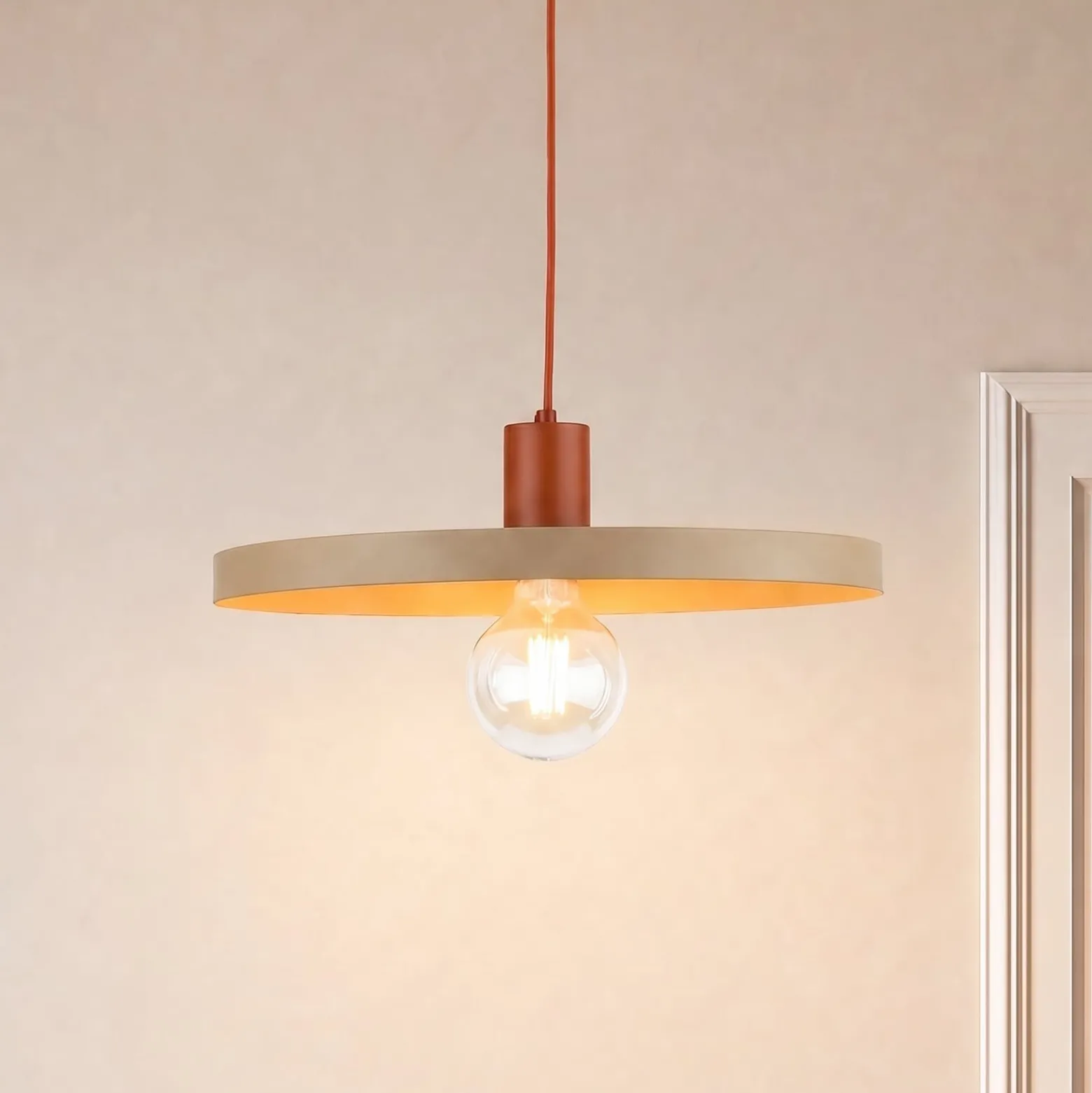 Pendelleuchte Sila, sand/rot, Metall, Ø 45 cm, E27