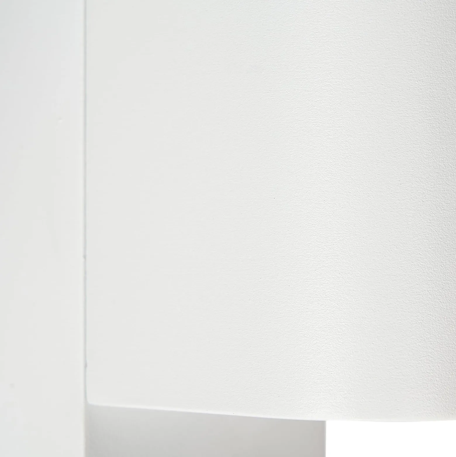 Prios Außenwandleuchte Tetje, weiß, rund, Sensor