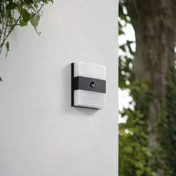 Prios LED-Außenwandleuchte Teekon, anthrazit, Sensor, IP44