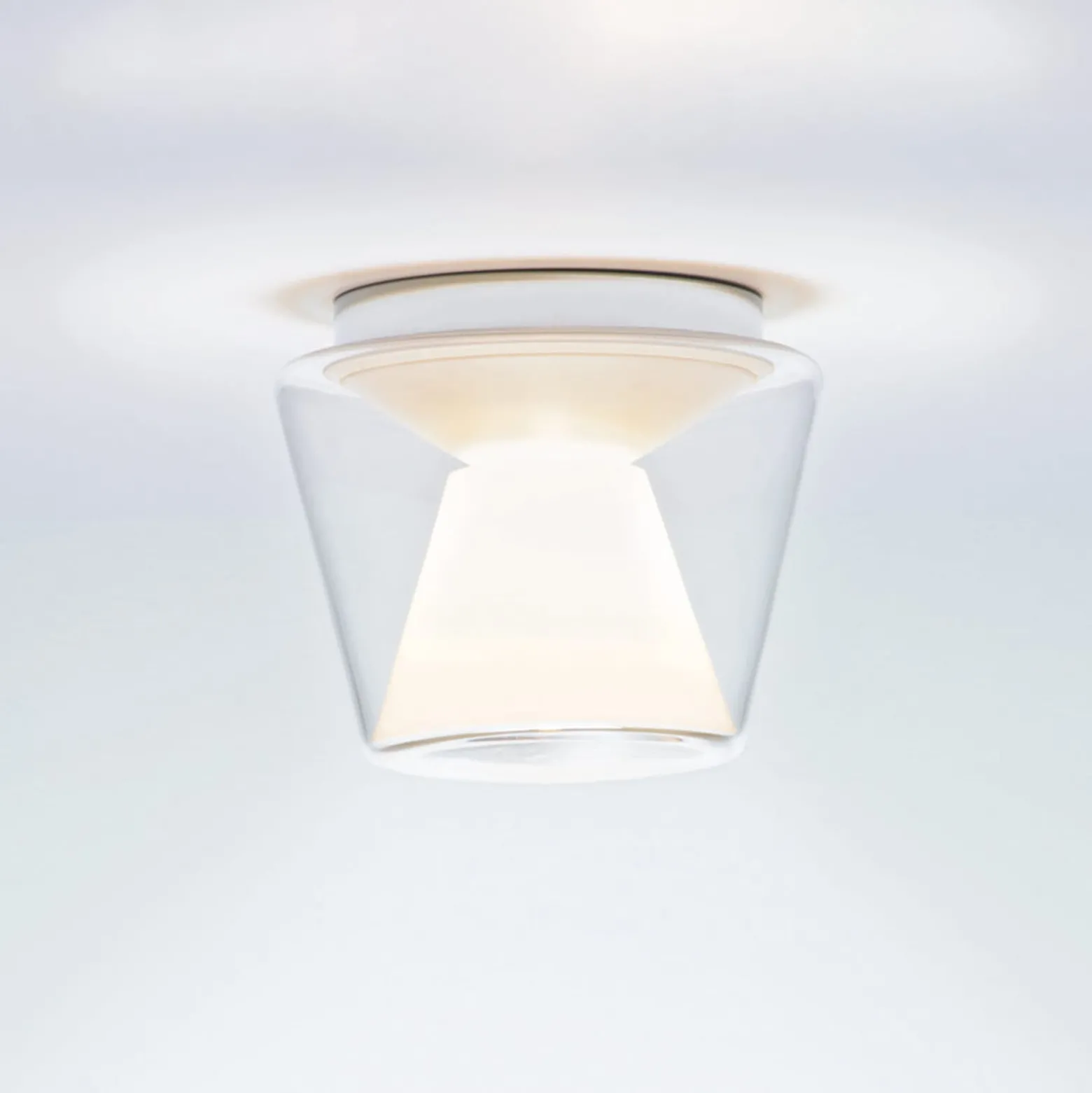 serien.lighting Annex M - LED-Deckenlampe, opal