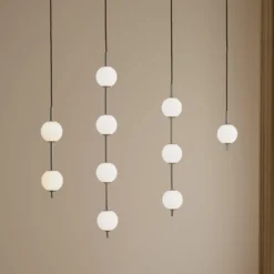 UMAGE LED-Hängeleuchte Audrey, stahlfarben, 3-flg., Ø 12 cm