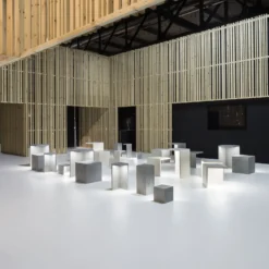 Vibia Empty 4135 Außenleuchte aus Beton, 25 cm