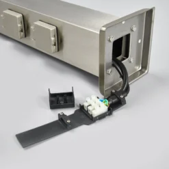 Wegeleuchte 400166 mit zwei Steckdosen, Sensor